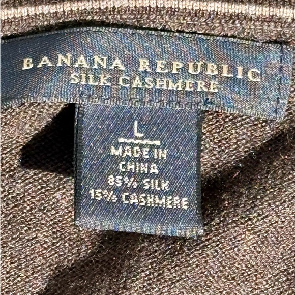 Banana Republic Silk Cashmere 1/4 Zip Sweater — Size L - Picture 4 of 9